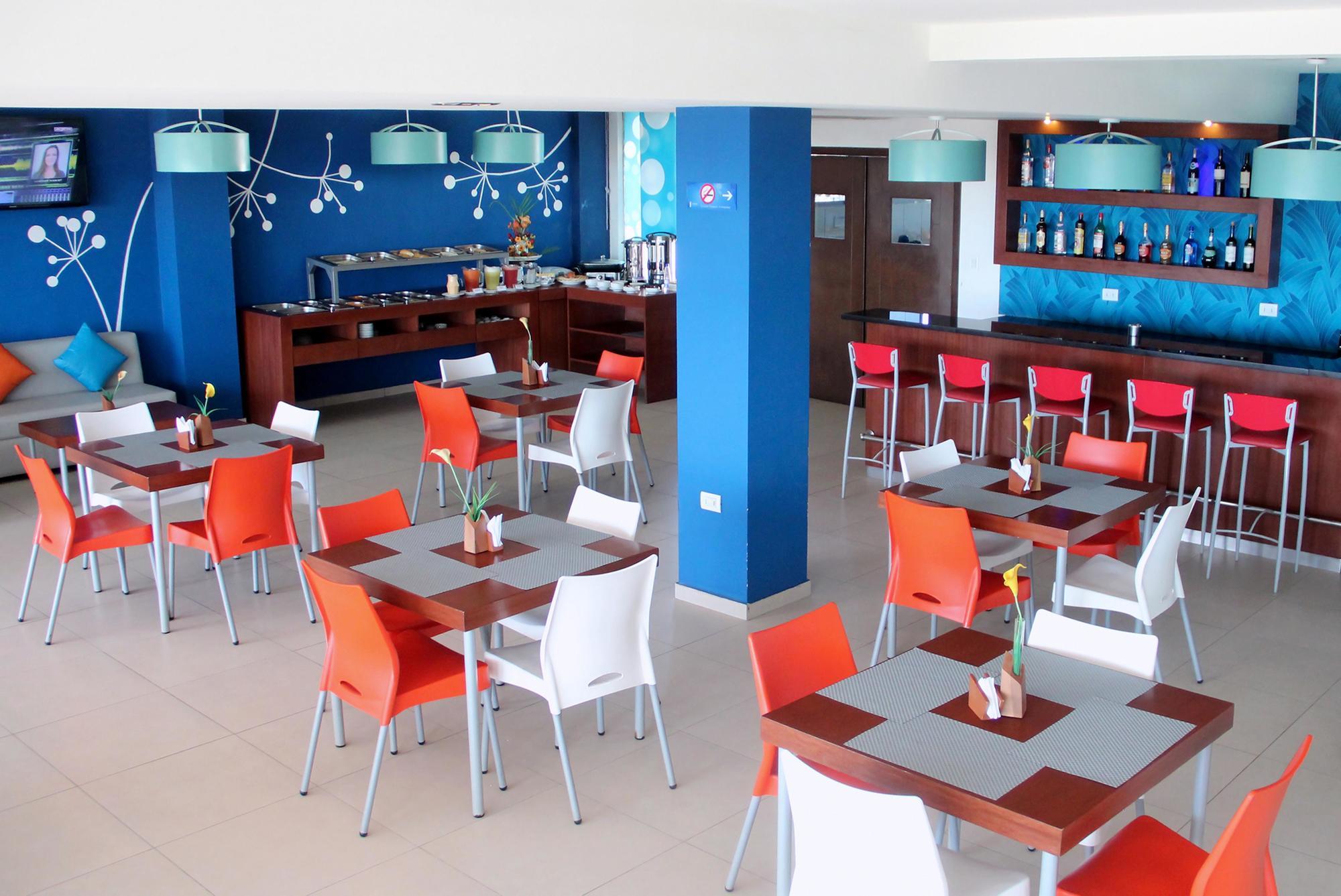 סנטה קרוז דה לה סיירה Torre Hotel Ejecutivo מראה חיצוני תמונה