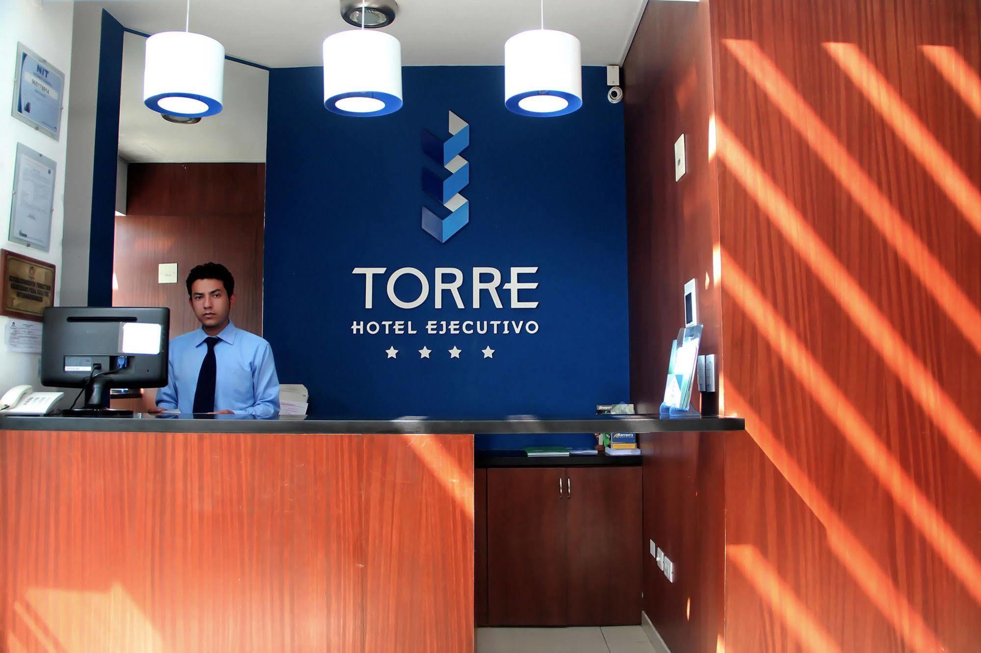 סנטה קרוז דה לה סיירה Torre Hotel Ejecutivo מראה חיצוני תמונה
