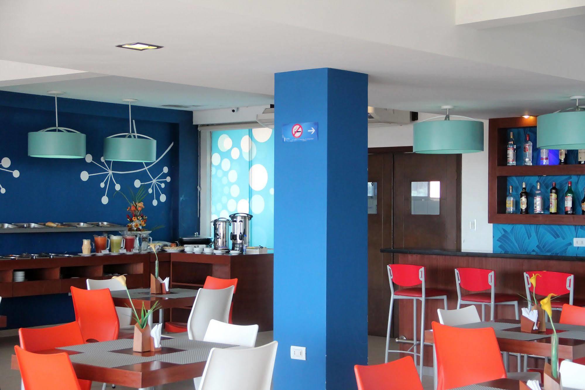 סנטה קרוז דה לה סיירה Torre Hotel Ejecutivo מראה חיצוני תמונה