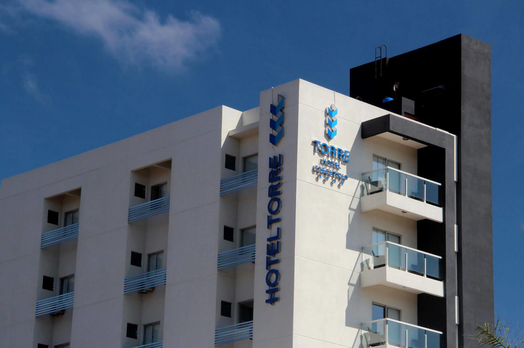 סנטה קרוז דה לה סיירה Torre Hotel Ejecutivo מראה חיצוני תמונה