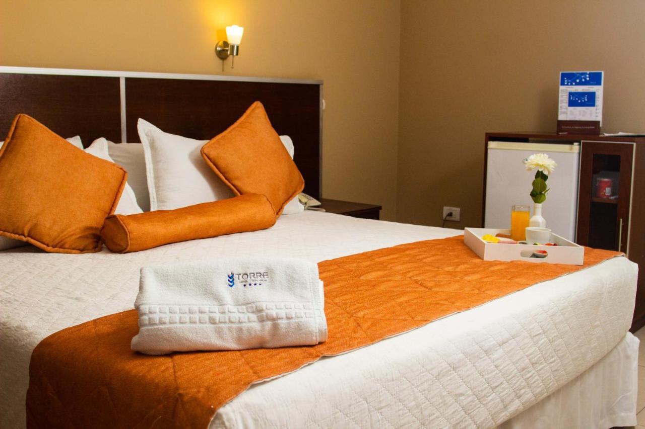 סנטה קרוז דה לה סיירה Torre Hotel Ejecutivo מראה חיצוני תמונה